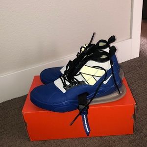 Nike Air Force 270 Blue size 8 in Mens zipper and straps